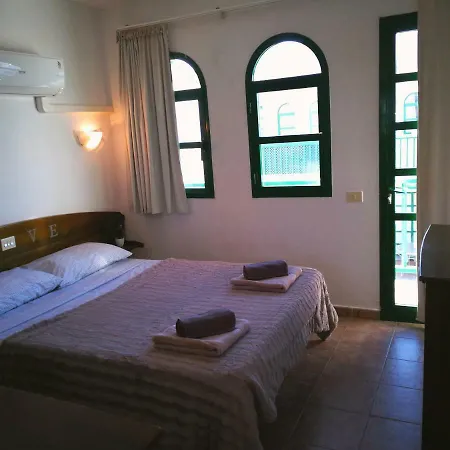 Modern And Bright Duplex In Secure Complex *